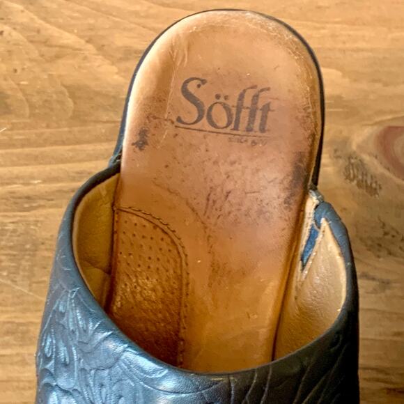 Sofft Clogs Mules Women's 10 Black Leather Slip-On Heel Embossed Casual - Picture 7 of 16